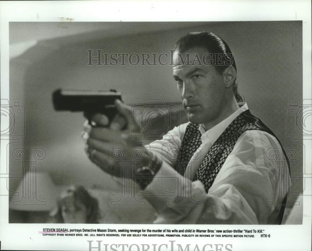 1990 Press Photo Steven Seagal stars as Detective Mason Storm in "Hard To Kill"- Historic Images