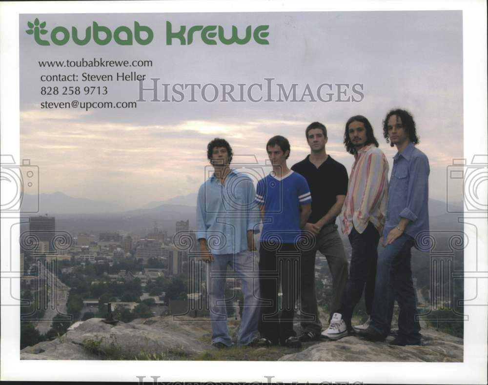 2005 Press Photo Musical artists Toubab Krewe - tup04392- Historic Images