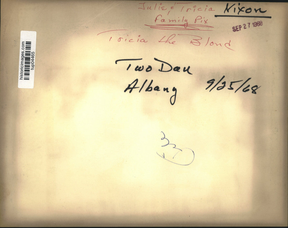 1968 Press Photo Julie & Tricia Nixon, daughters of Richard Nixon, in Albany, NY