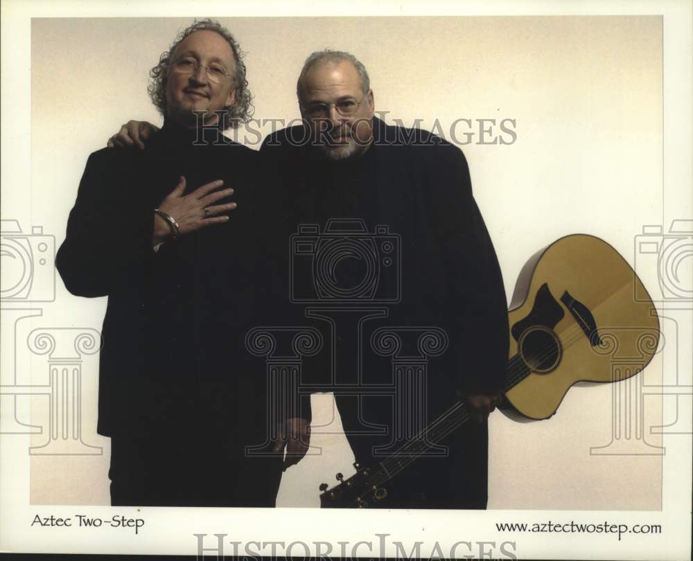 2005 Press Photo Musical duo Aztec Two-Step - tup04472- Historic Images