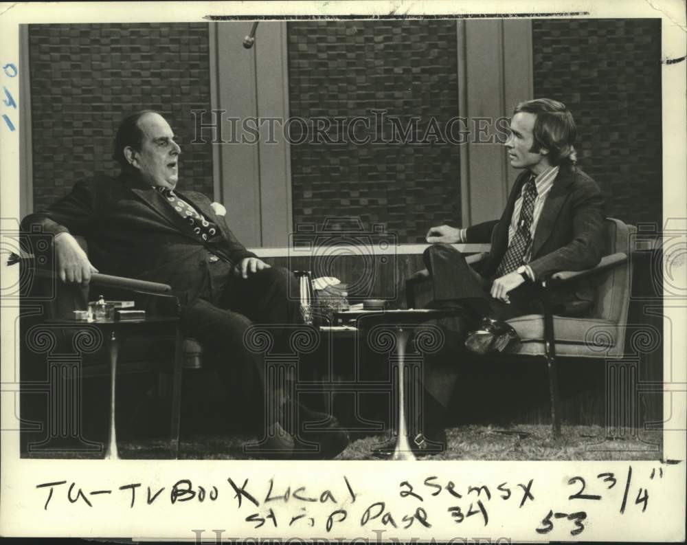 1973 Press Photo Dick Cavett & Robert Morley on "The Dick Cavett Show" on ABC