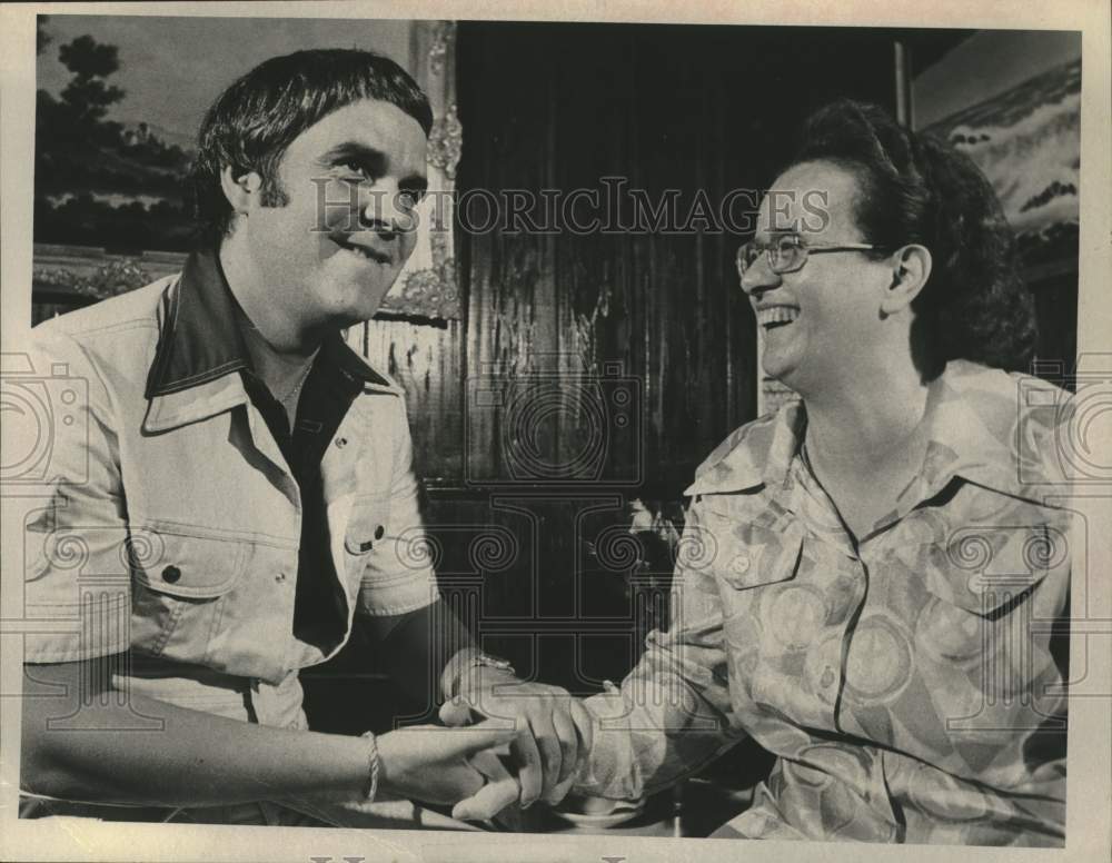1976 Press Photo Rich Little &amp; Corey Barnes in New York - tup04679- Historic Images