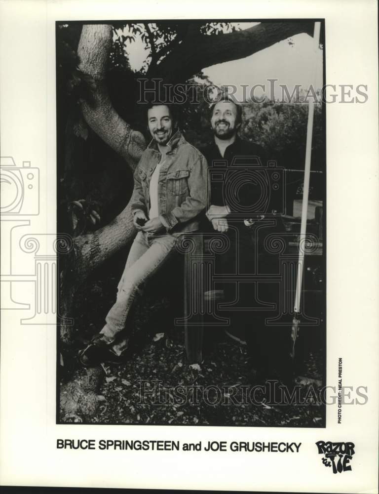 1995 Press Photo Recording artists Bruce Springsteen and Joe Gruschecky- Historic Images