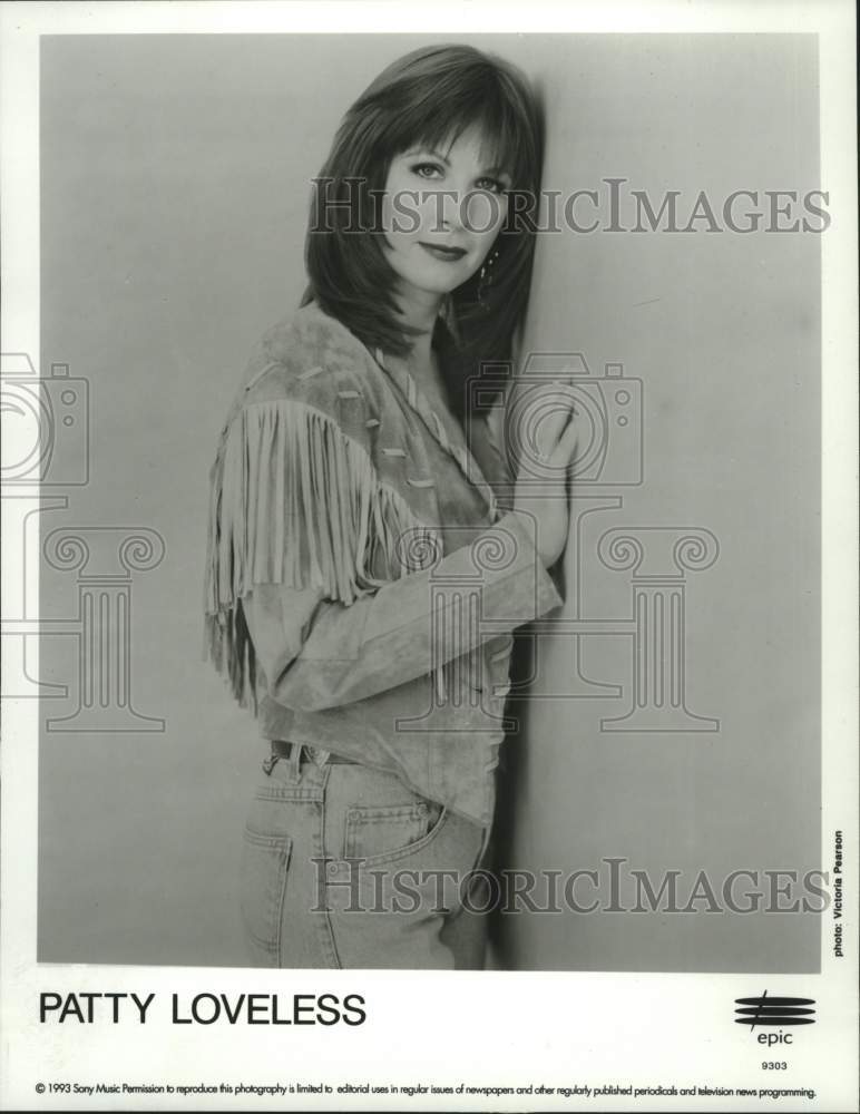 1993 Press Photo Epic Records recording artist Patty Loveless - tup05335- Historic Images