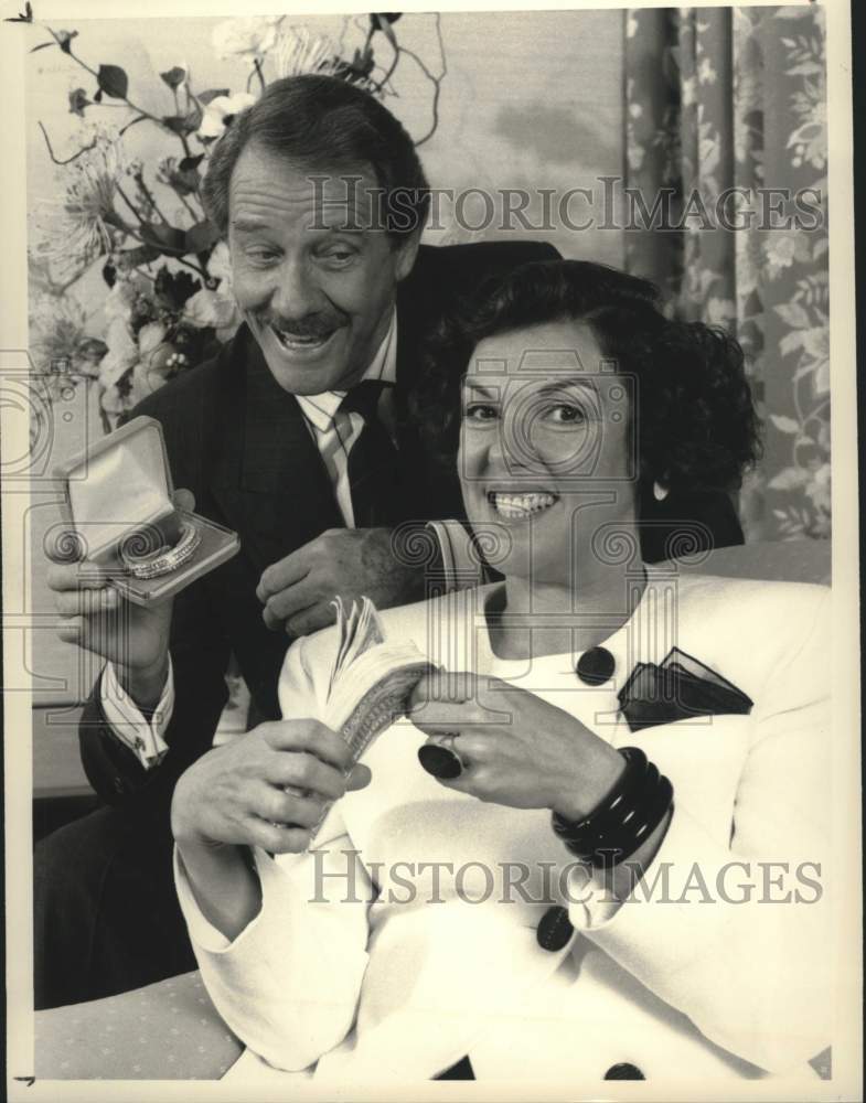 1980 Press Photo Tyne Daly &amp; Richard Crenna costar in &quot;Stuck With Each Other&quot;- Historic Images