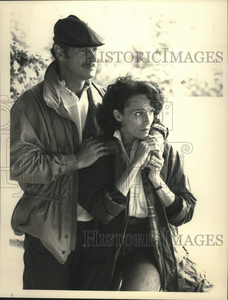 1988 Press Photo Valerie Harper & Gerald McRaney in The People Across The Lake- Historic Images