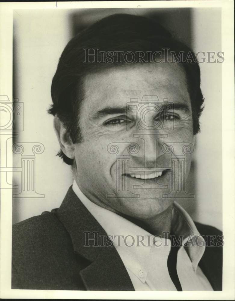 1990 Press Photo Actor Tony Lo Bianco, State University of New York, Albany- Historic Images