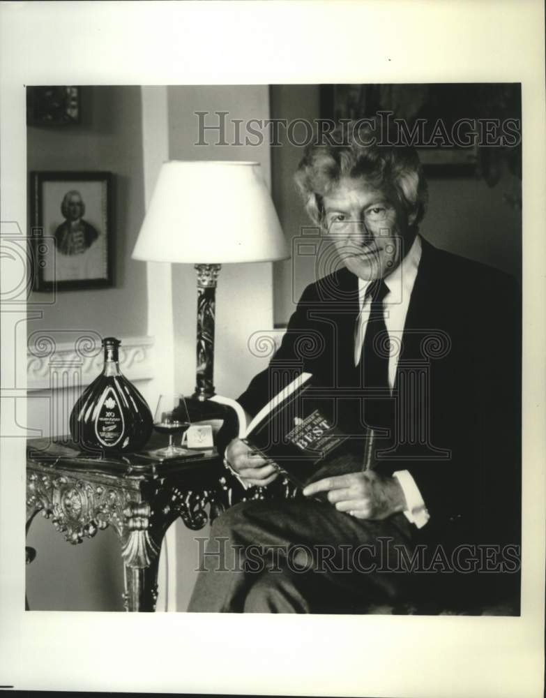 1991 Press Photo British book editor Lord Patrick Lichfield - tup05571- Historic Images