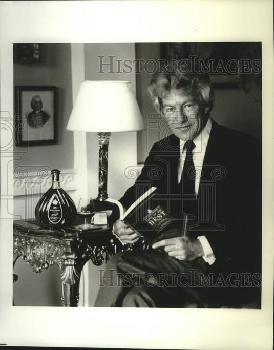 1991 Press Photo British book editor Lord Patrick Lichfield - tup05571- Historic Images
