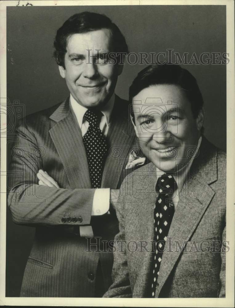 1975 Press Photo News correspondents Morley Safer &amp; Wike Wallace - tup05746- Historic Images