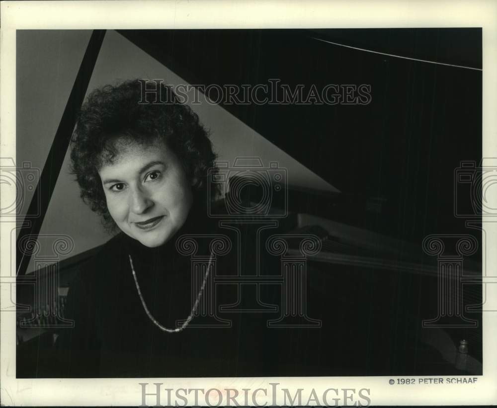 1982 Press Photo New York pianist Wilma Machover - tup05957- Historic Images