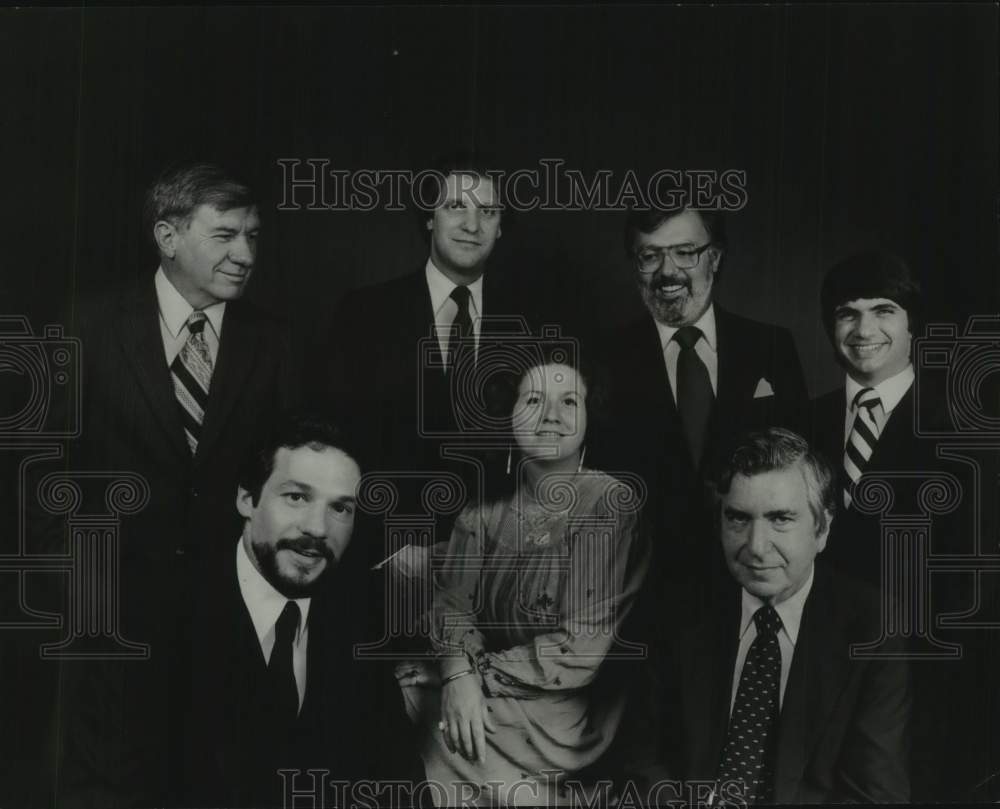 1982 Press Photo L&#39;Ensemble members pose in New York - tup06023- Historic Images