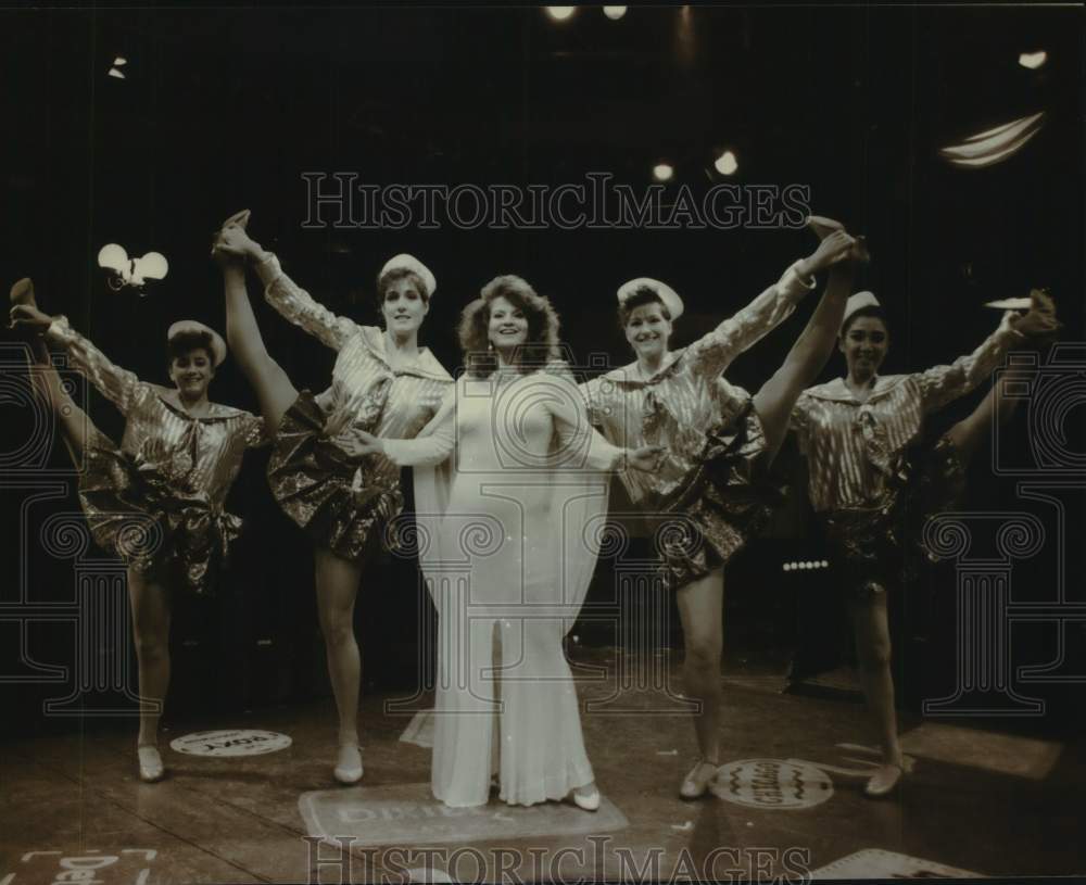 1988 Press Photo Cast of &quot;Anything Goes&quot; at Mac-Haydn Theatre, New York- Historic Images