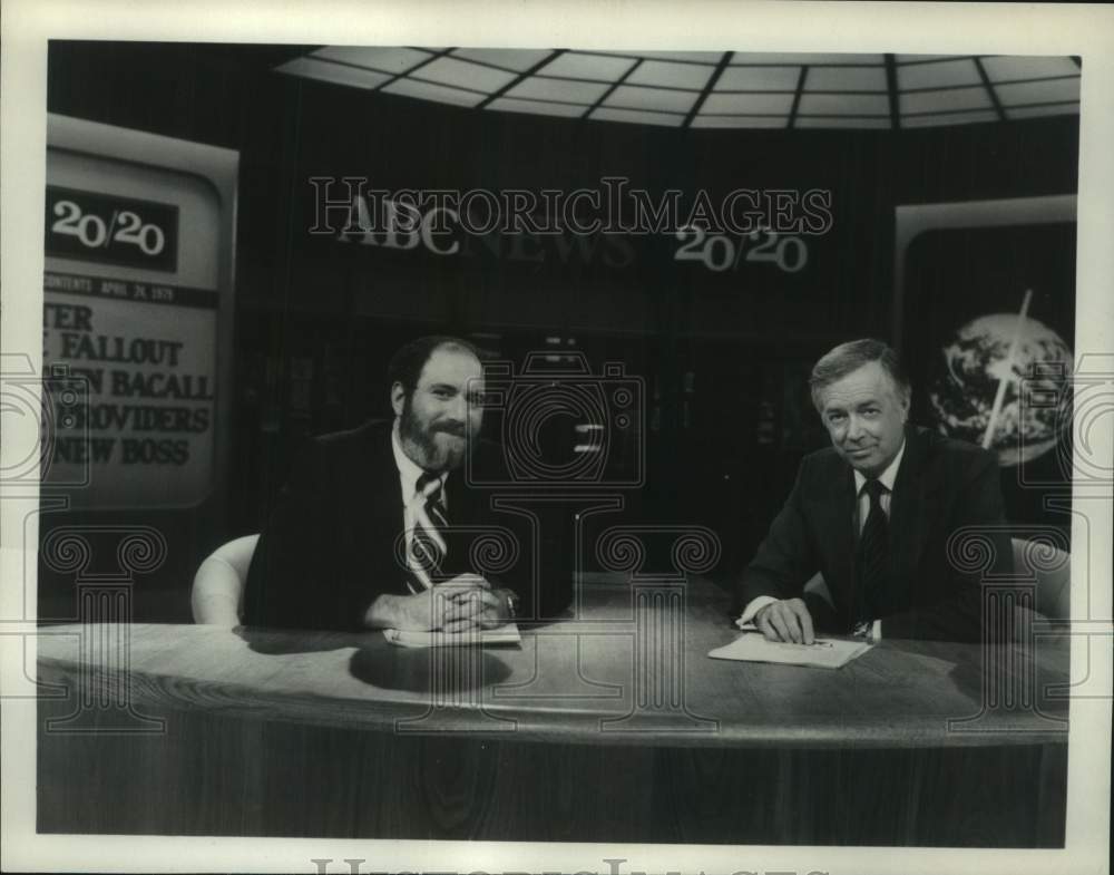 1979 Press Photo Dave Marash and Hugh Downs host "20/20" on ABC Television- Historic Images