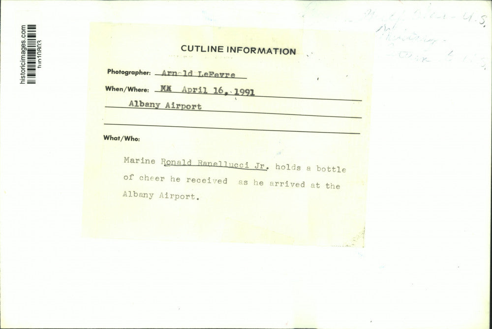 1991 Press Photo US Marine Ronald Ranellucci Jr. at Albany, New York airport