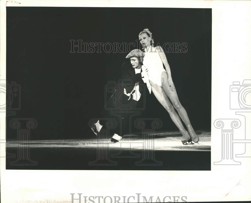 1978 Press Photo Skaters Terry Head and Gisela in Ice Capades&#39; &quot;Man &amp; a Manican&quot;- Historic Images