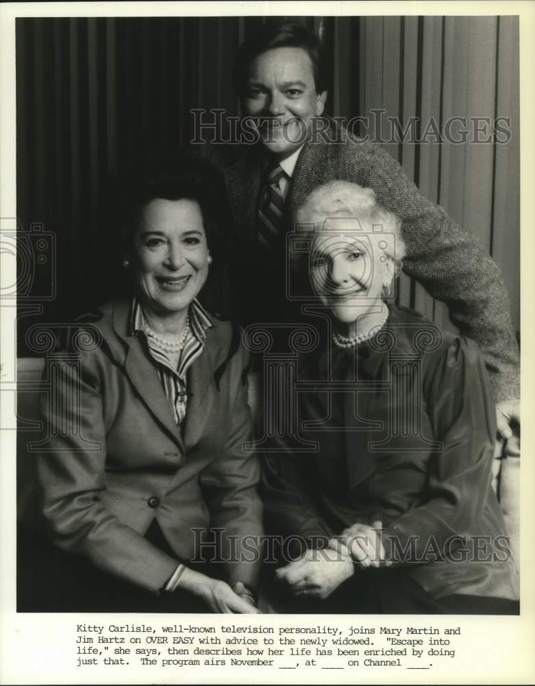 1982 Press Photo Kitty Carlisle, Mary Martin, and Jim Hartz on &quot;Over Easy&quot;- Historic Images