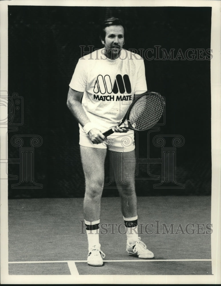 1982 Press Photo Scott Christensen plays tennis for 120 hours for fund raiser- Historic Images