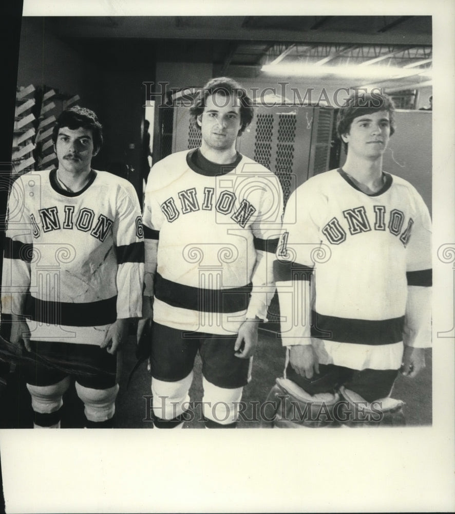 Press Photo Union College Hockey players Dave Schmitz, Bob Murray and Bob Smulen- Historic Images