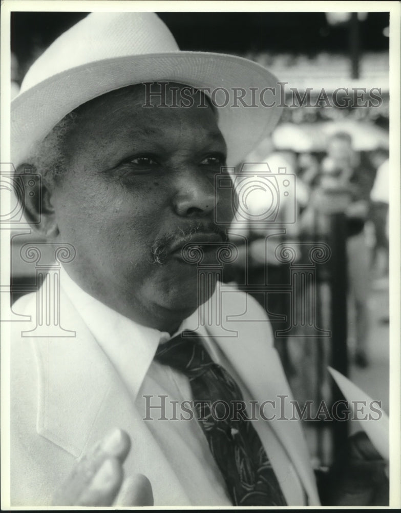 Press Photo Dehere trainer Reynaldo Nobles at Saratoga Race Course - tus00637- Historic Images