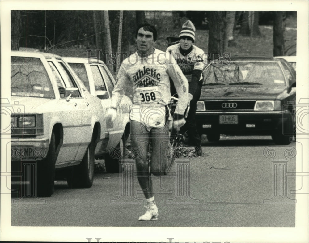 1986 Press Photo Barry Brown wins Albany, New York Ronald McDonald house 10k run- Historic Images