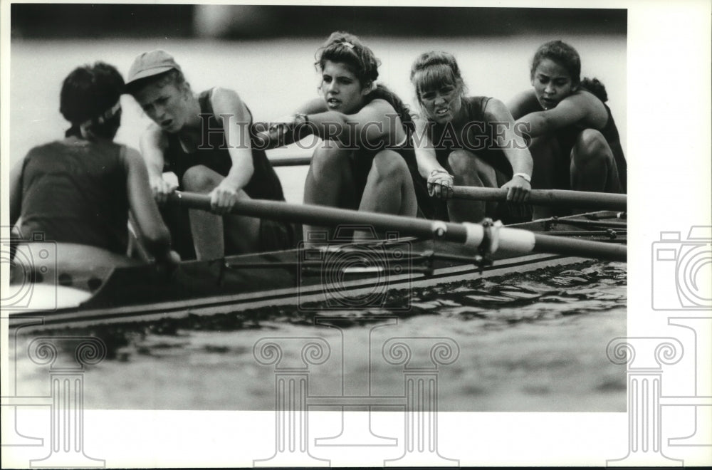 Press Photo Women working hard during rowing competition at Empire State Games- Historic Images