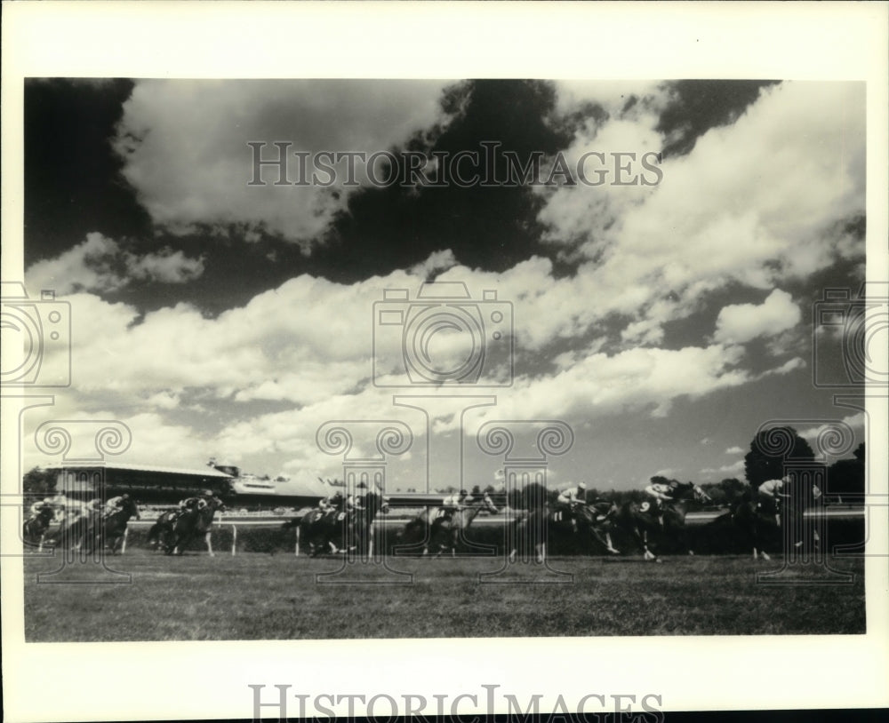 1980 Press Photo Horse race at Saratoga Flats in New York - tus00951- Historic Images