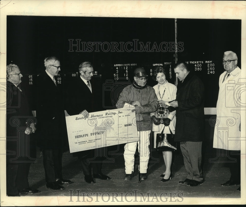 Press Photo Celebration of jockey&#39;s 1000th win at Saratoga Raceway in New York- Historic Images