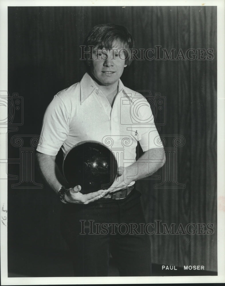 Press Photo Paul Moser poses with bowling ball - tus03002- Historic Images