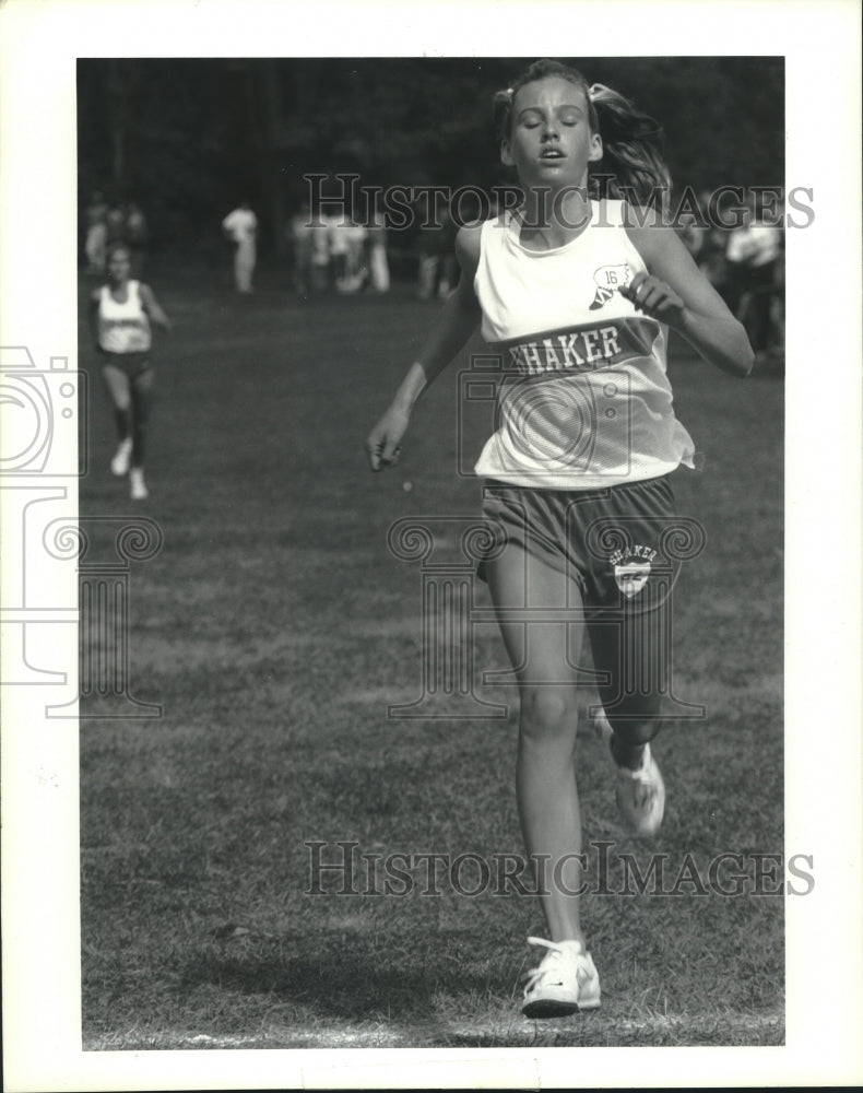 Press Photo Shaker High School runner Krissy Haacke during meet in New York