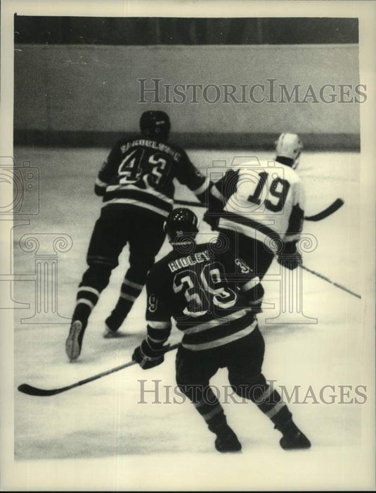 1985 Press Photo Hockey game action, Rensselaer Polytechnic Institute, Troy, NY- Historic Images