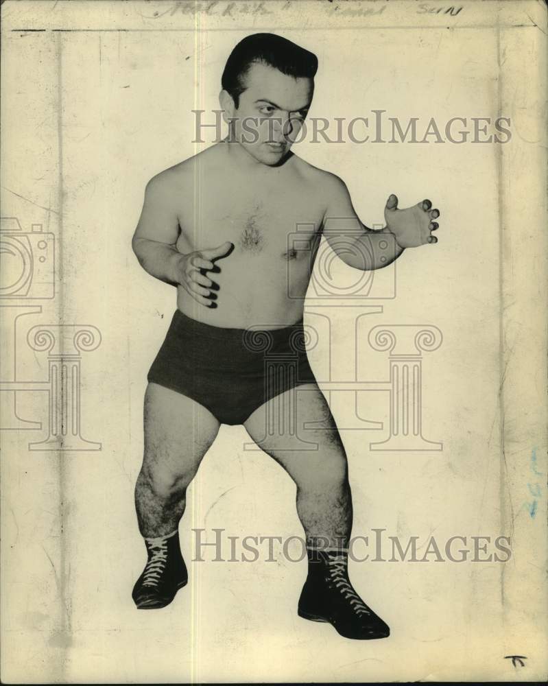 1963 Press Photo Wrestler Andy Moore poses for photo - tus04729- Historic Images