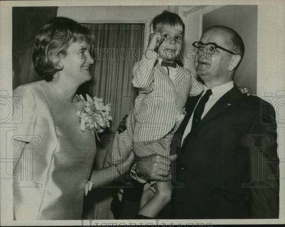 1967 Press Photo Governor &amp; Mrs. Lester Maddox in Georgia - tuw00986- Historic Images