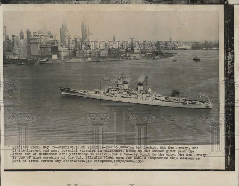 1954 Press Photo Battleship USS New Jersey on the Hudson River in New York