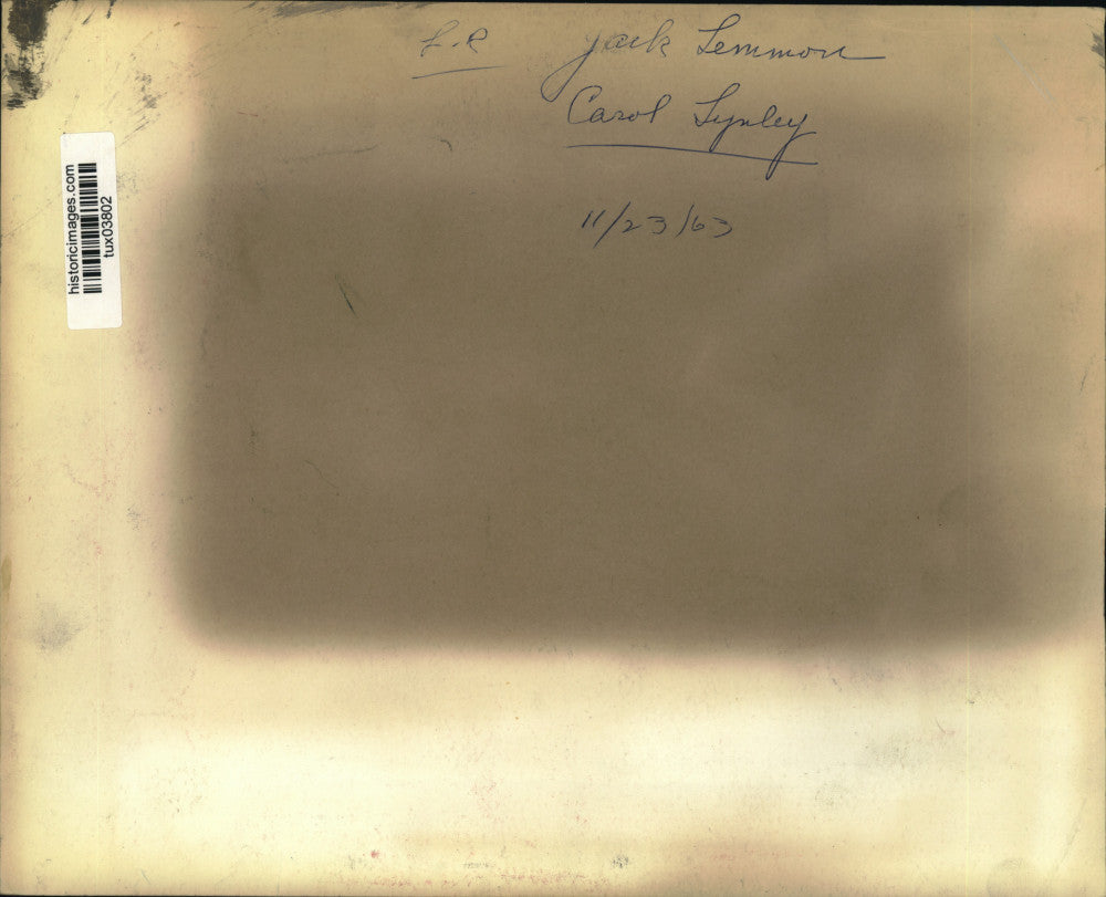 1963 Press Photo Jack Lemmon & Carol Lynley costar in movie scene - tux03802