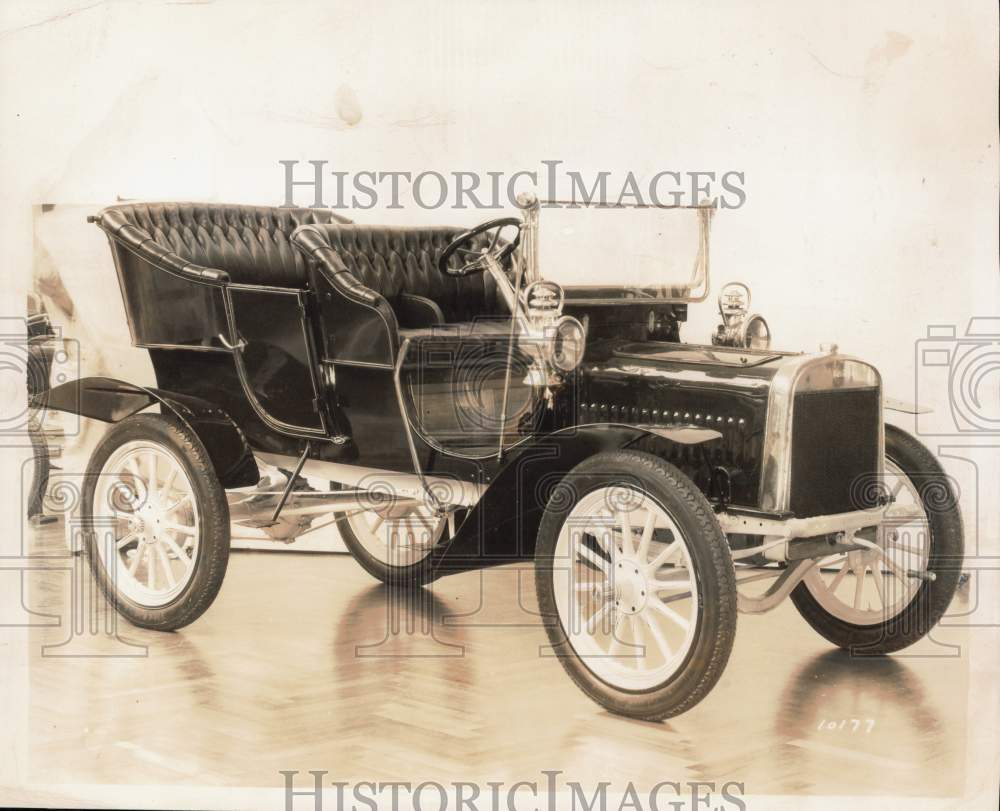 1951 Press Photo 1905 Ford Model B, Four-Cylinder, with Torque-Tube Drive