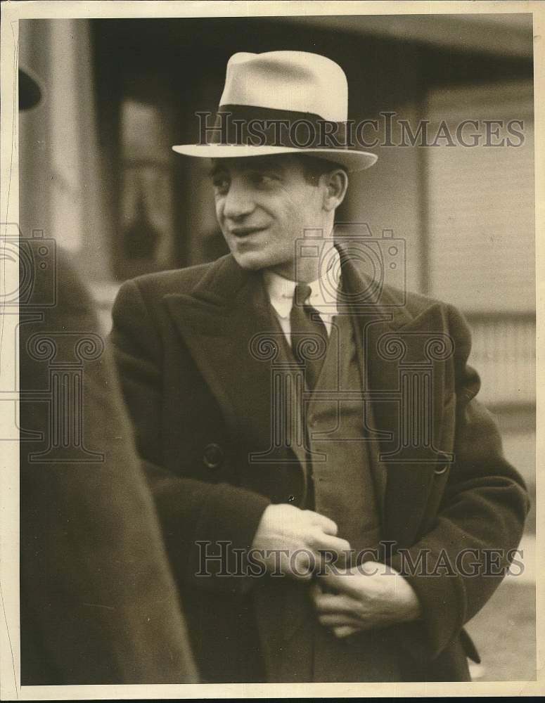 1933 Press Photo New York murder suspect Anthony Sharka arrested in Albany- Historic Images
