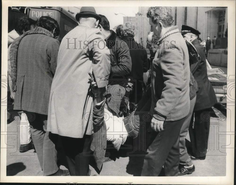 Load image into Gallery viewer, 1970 Press Photo Demonstrator Carried Away at Vietnam War Protest in Albany
