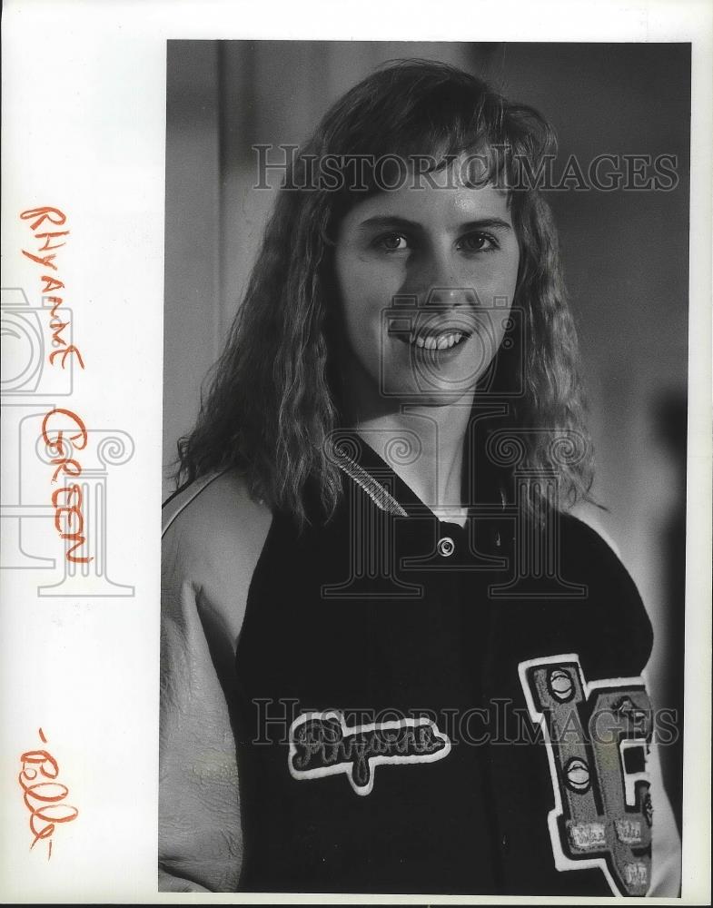 1991 Press Photo Lewis and Clark basketball player, Rhyanne Green - sps06704 - Historic Images