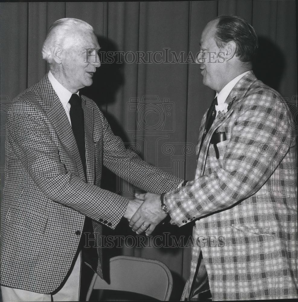 1979 Press Photo Spokane basketball legend, Squinty Hunter with Bill Anderson - Historic Images