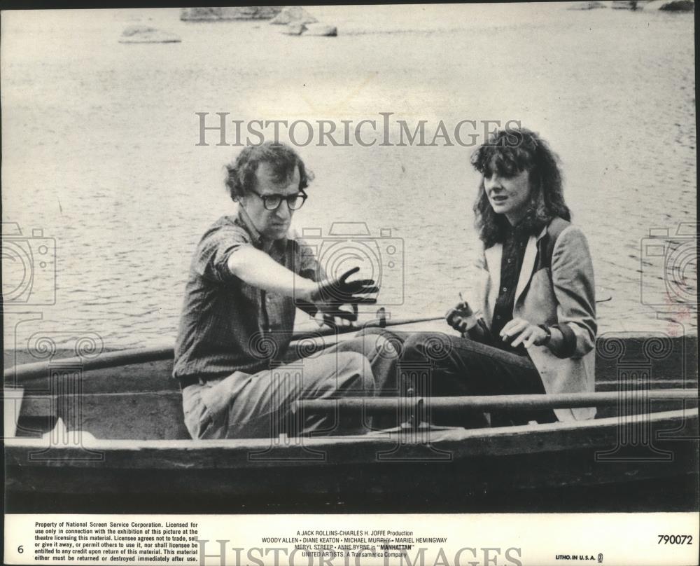 1979 Press Photo Woody Allen, Diane Keaton in Boat Scene from "Manhattan" - Historic Images