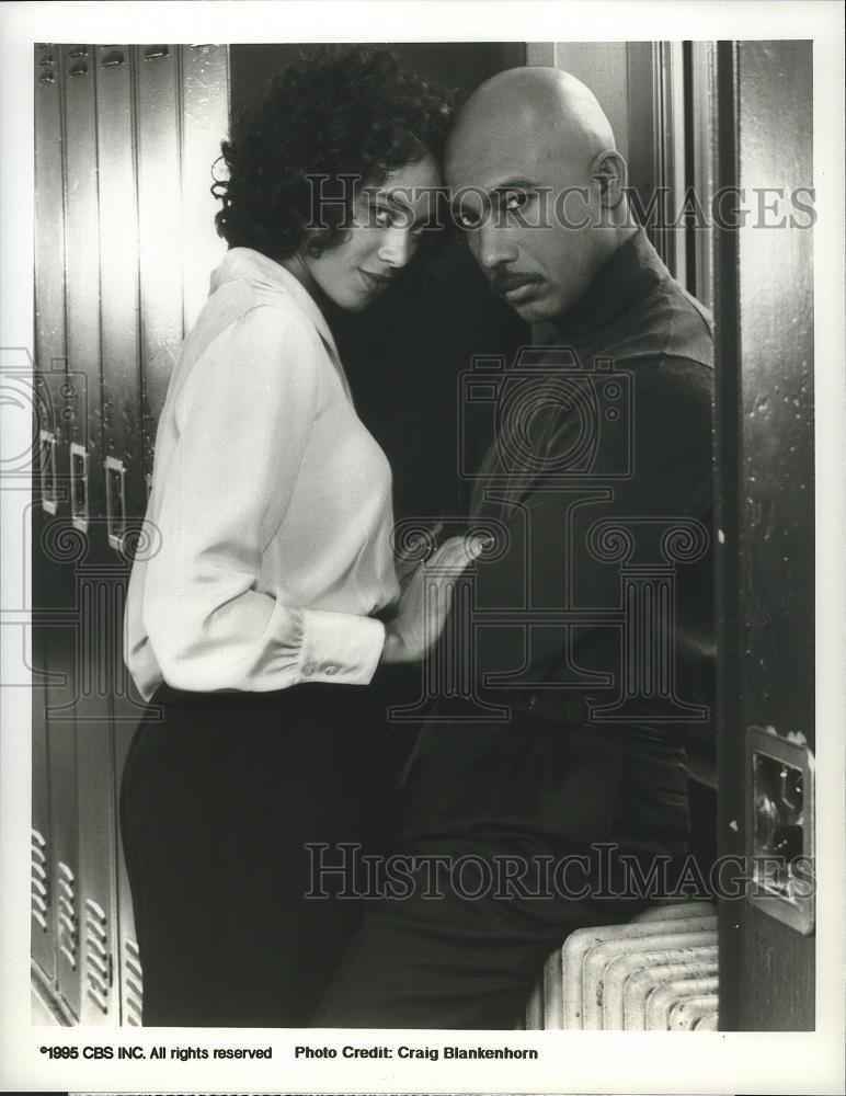 1995 Press Photo Kristin Wilson and Montel Williams in Matt Waters, on CBS. - Historic Images