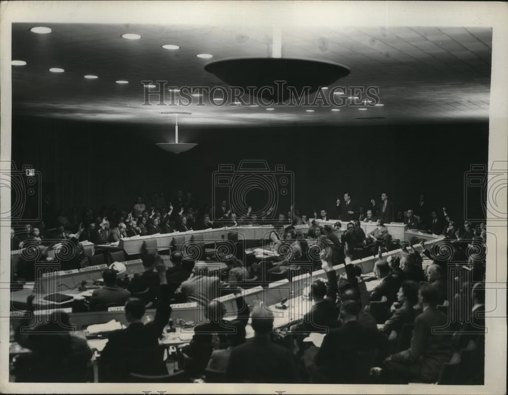 1947 Press Photo New York United Nations General Assembly &quot;Warmonger&quot; Vote NYC - Historic Images