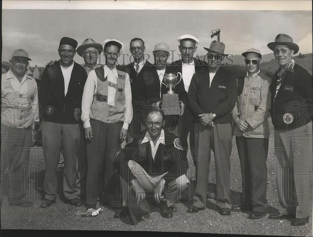 1953 Press Photo A group of shooters with trophy - sps07082 - Historic Images