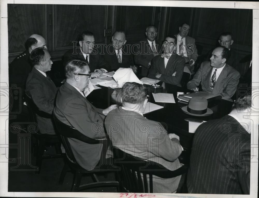 1946 Press Photo New York Mayor William O&#39;Dwyer at meeting in NYC  - neny24613 - Historic Images