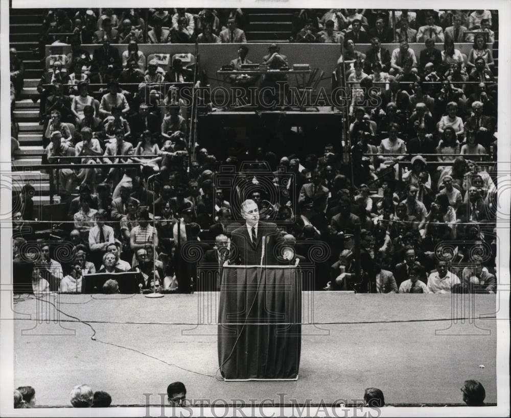 1968 Press Photo New York Dem candidate Sen Eugene McCarthy in NYC  - neny25544 - Historic Images