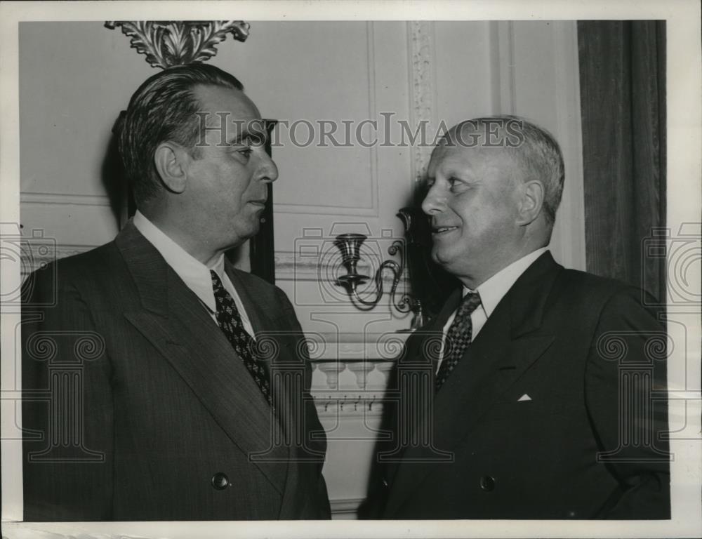 1947 Press Photo New York Mayor William O'Dwyer and Capt. Cyrill G.Illingworth - Historic Images