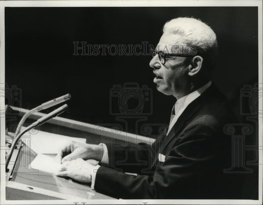 1965 Press Photo New York U.S Ambassador Arthur Goldbegh speech at UN Assembly - Historic Images