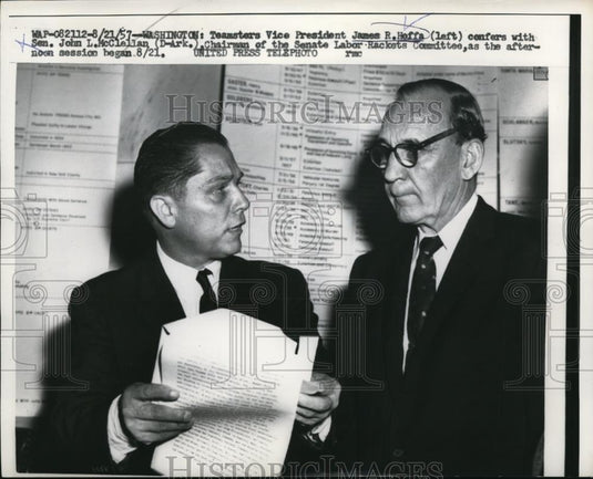 1957 Press Photo Teamster's VP James Hofa Confers with Sen John L. McClain - Historic Images