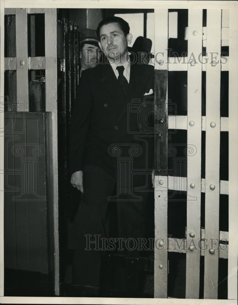 1940 Press Photo San Quentin CA entry of kidnapper Wilhelm Muhlenbroich - Historic Images